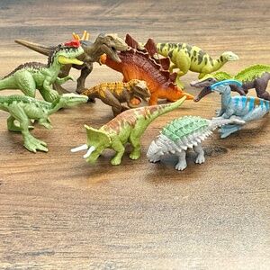 Jurassic World Mini Action Dinosaurs LOT 10 T Rex Triceratops Stegosaurus Toys